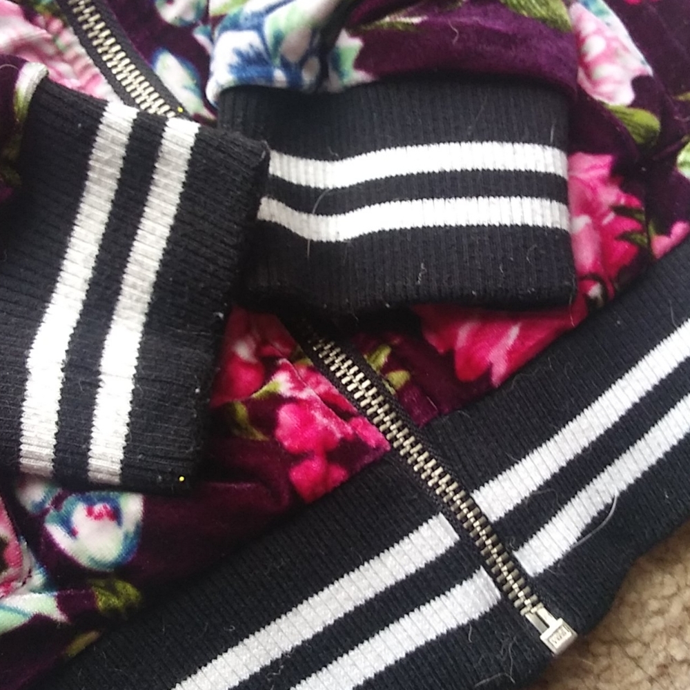 Jacket - Picture 3 of 4